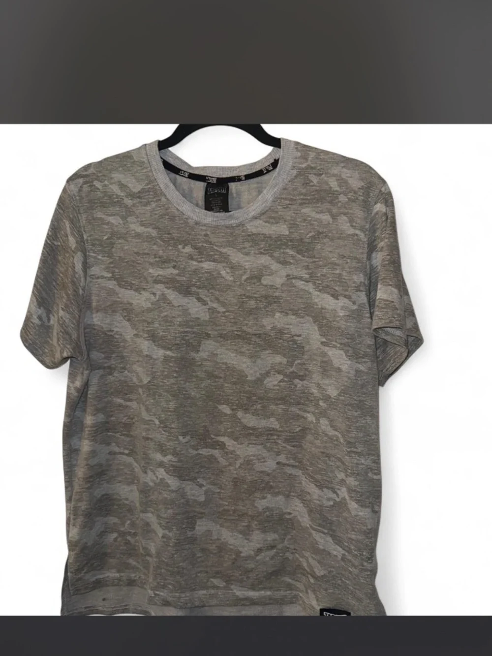 Women’s Gray Camo Short-Sleeve Crewneck Shirt large - Picture 1 of 5